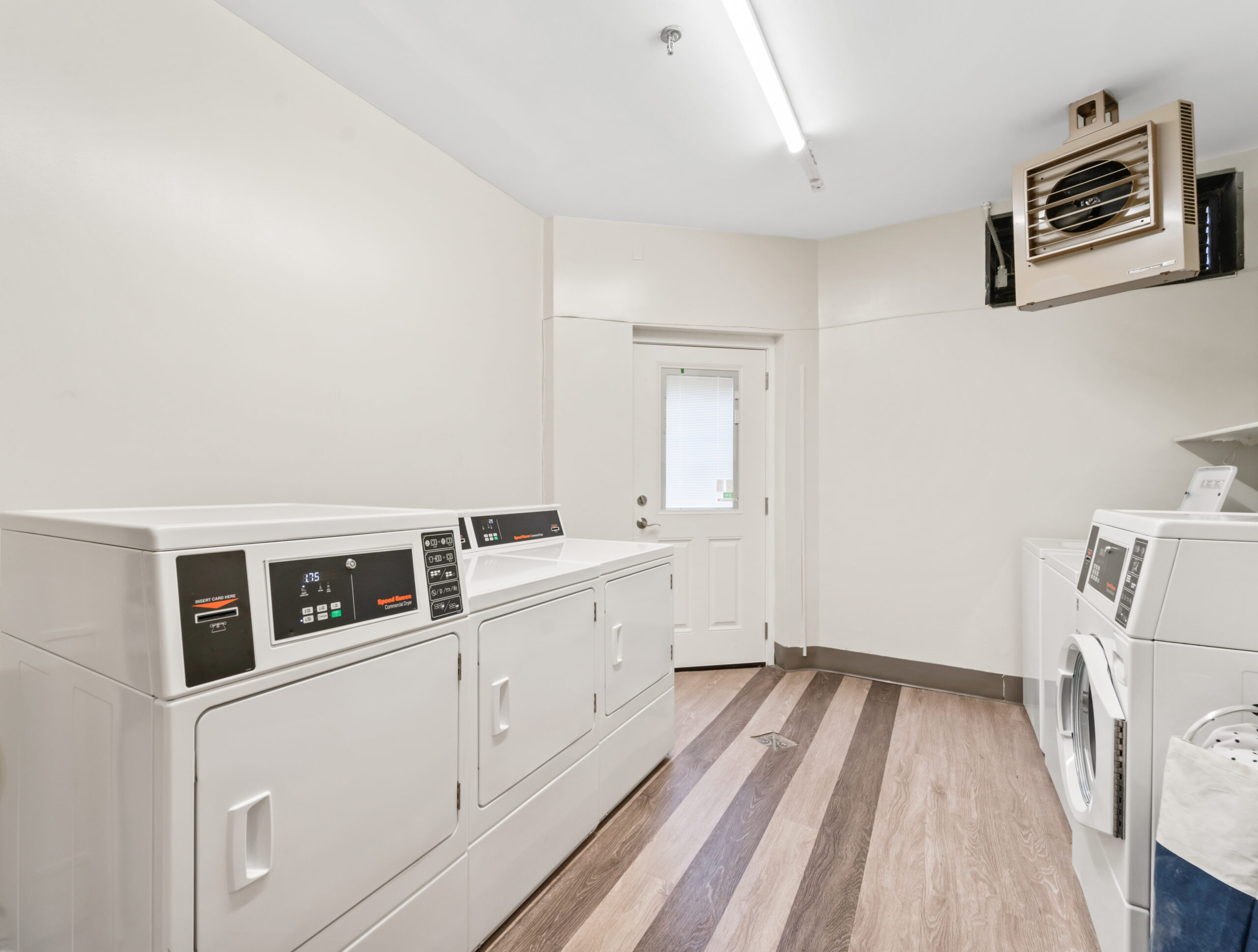 Maple Woods Laundry Room